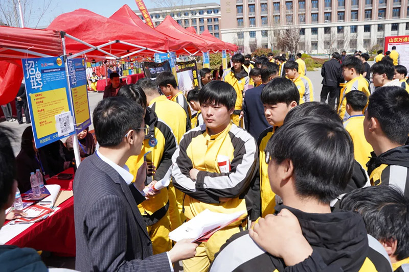 技校不满意,想在十月转学,还有机会吗?想了解山东万通,这所院校靠不靠谱?