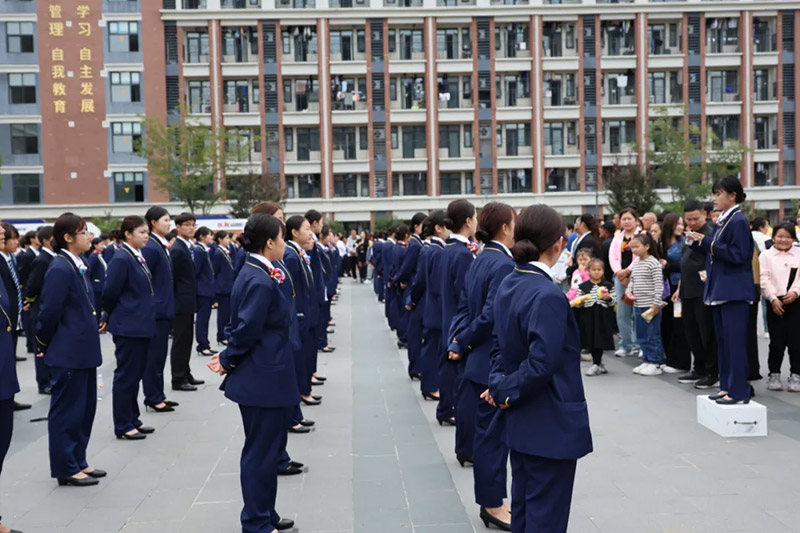 技校不满意,想在十月转学,还有机会吗?想了解山东万通,这所院校靠不靠谱?