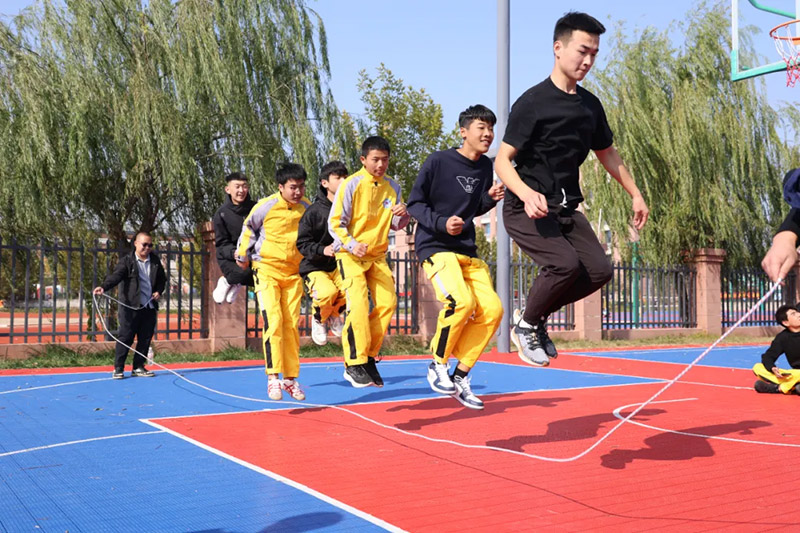 山东万通2025年秋季校园运动会圆满举行,多项精彩赛事点燃青春激情