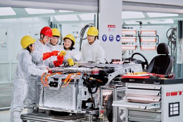 山东万通新能源汽车专业好不好