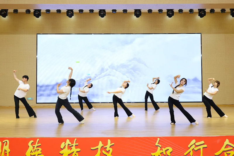 家校同心，见证成长丨山东万通2026年第五期家长见证会圆满落幕